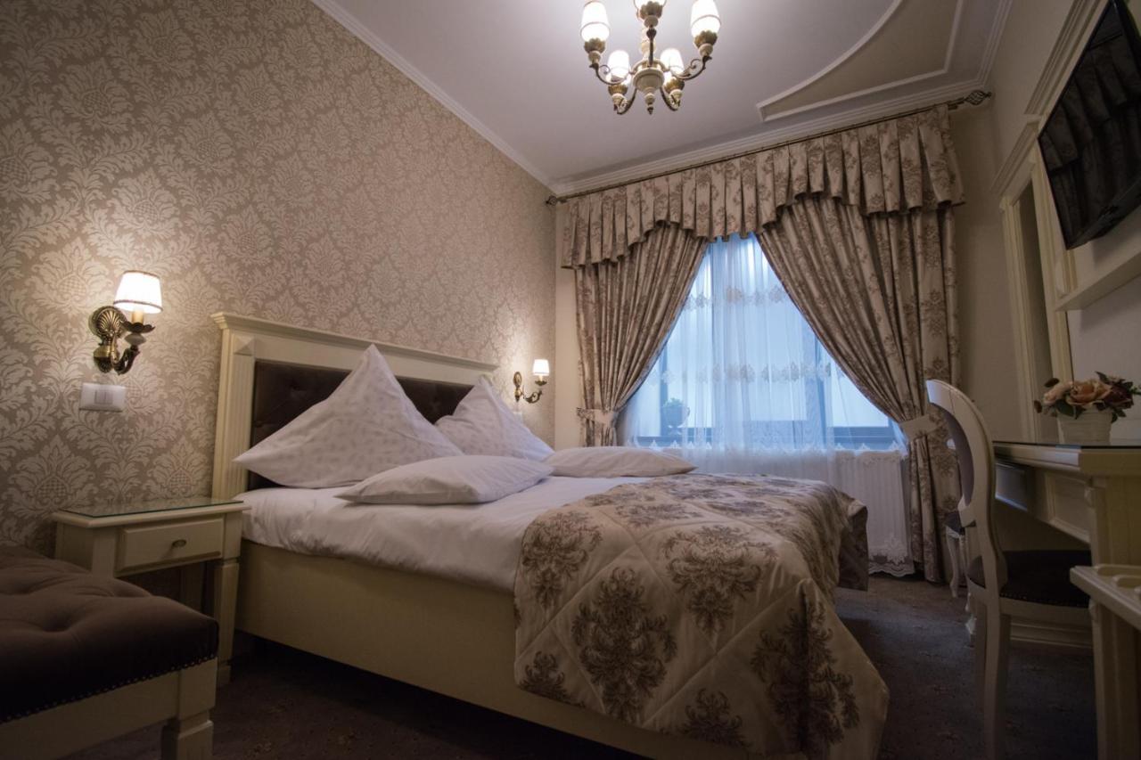 Vila Turistica Tosca Regal Hotell Bacău Eksteriør bilde